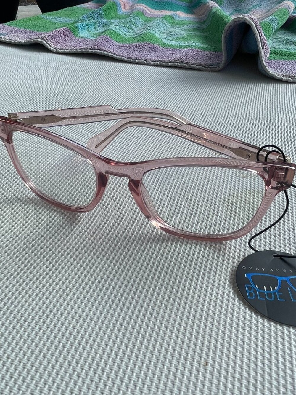 Quay Hardwire Mini Blue Light Glasses, PINK/CLEAR